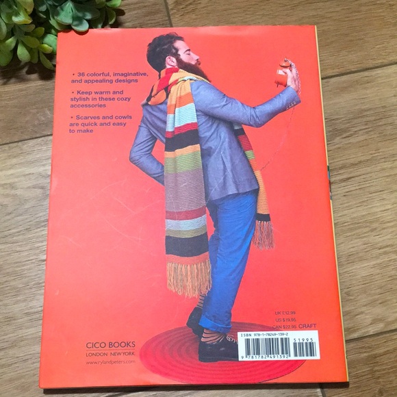 Scarves and Cowls Knit Book - Picture 2 of 8